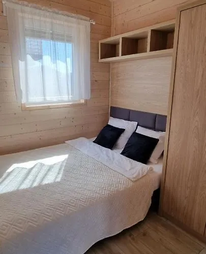 Parterowe Z Basenem Morza Szum *